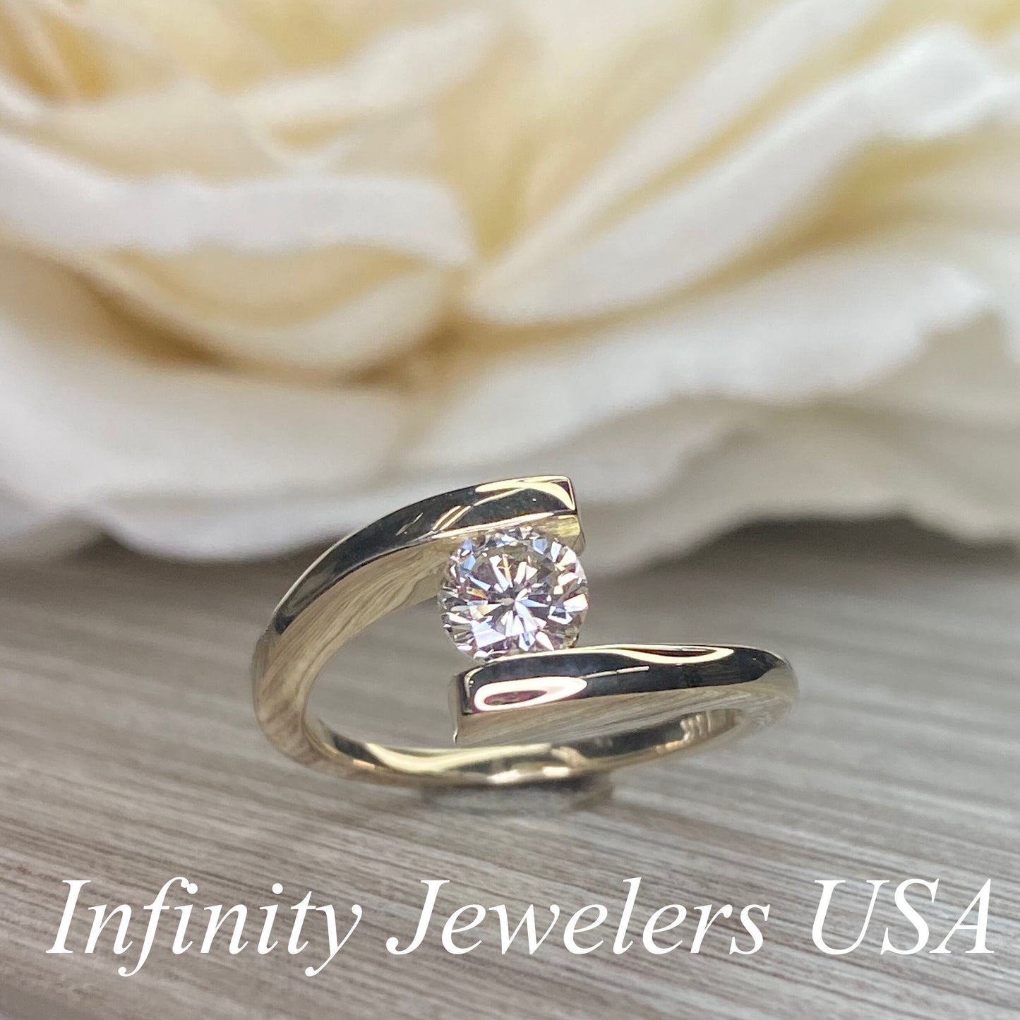 Round Solitaire Diamond Engagement Ring, Ladies Unique Diamond Solitaire Wedding Ring, 14k Yellow Gold Round Brilliant Diamond Ring #7096