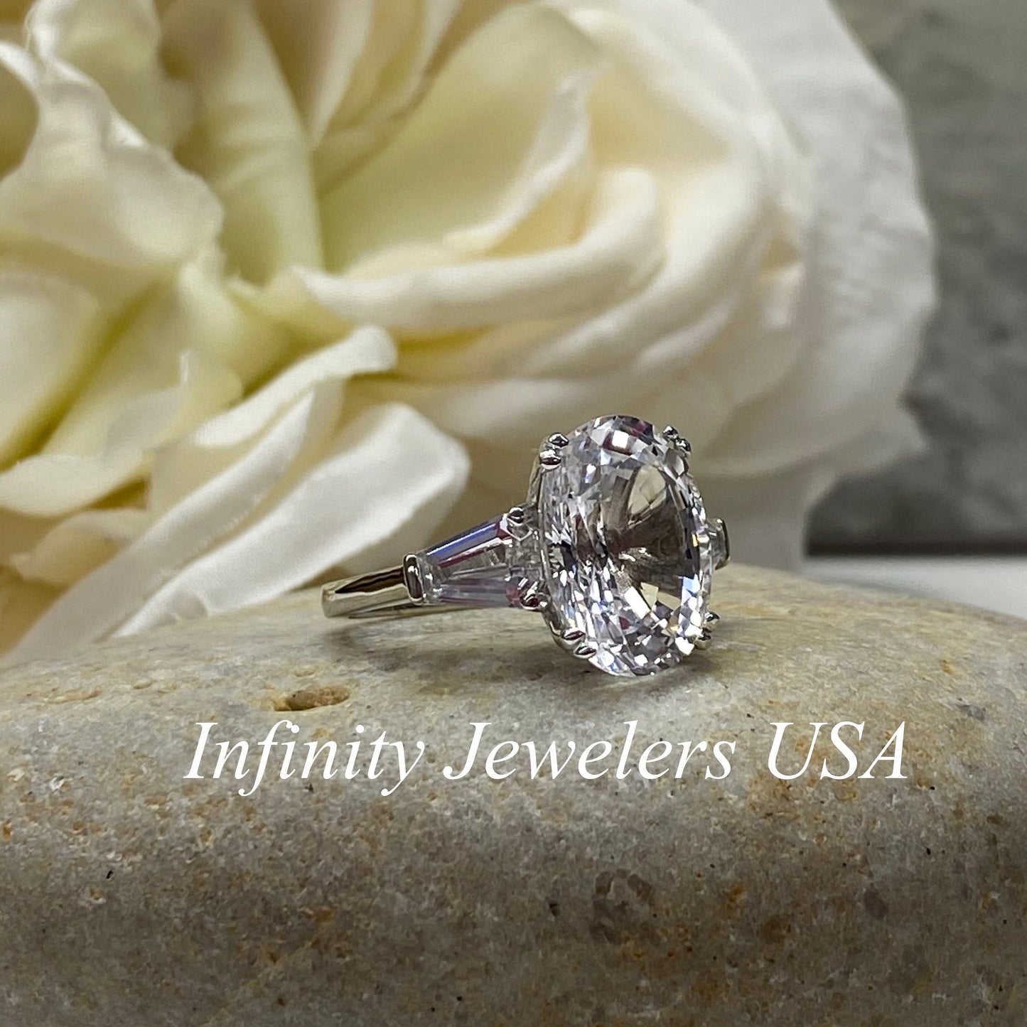 Oval Cut Three Stone Moissanite Engagement Ring, 14k Gold Oval And Trapezoid Moissanite Wedding Ring, Large Oval Cut Statement Ring #7139