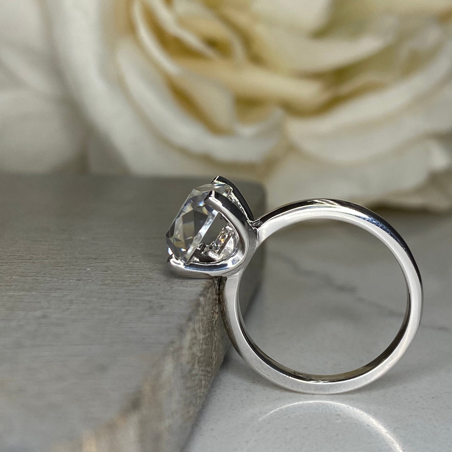 Cushion Cut Moissanite Engagement Rings 14k Solid Gold For Women, Portrait Moissanite Engagement Rings Unique Moissanite Mothers Ring 7260