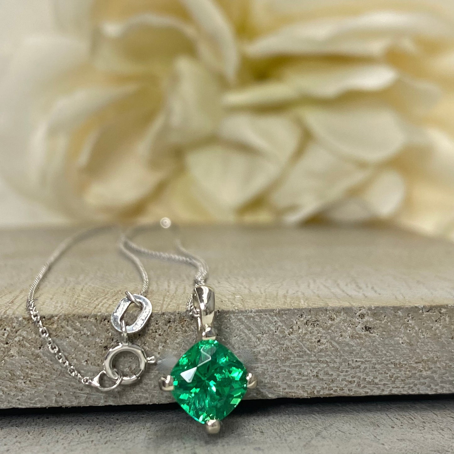 Cushion Cut Green Emerald Pendant Necklace, Emerald 14k Gold May Birthstone Pendant, Dainty Cushion Cut Ladies Necklace Bridal Gift #6160