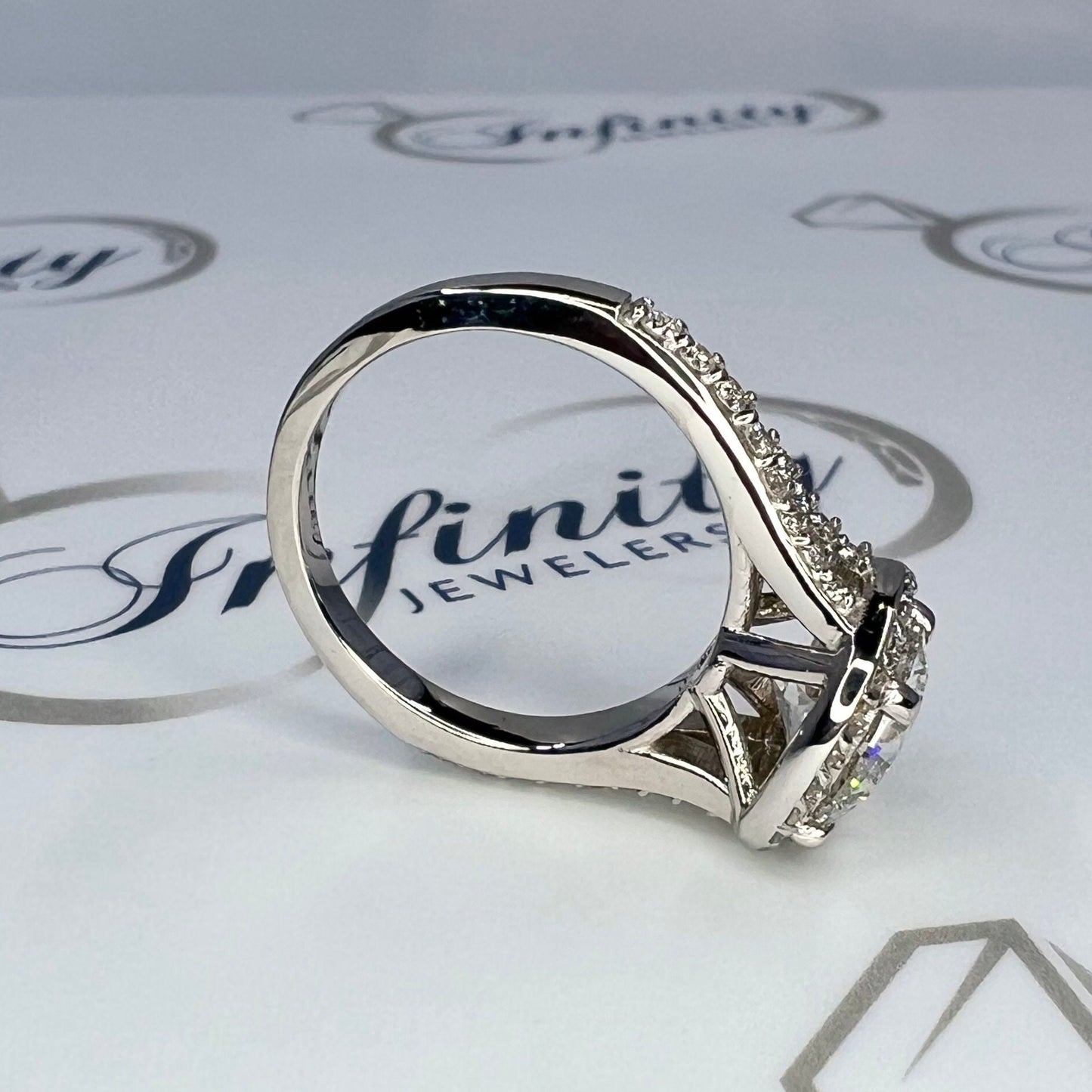 Round Cut Lab Grown Diamond Engagement Ring, CVD Diamond Halo Engagement Ring, Lab Created Diamond Wedding Bridal Anniversary Ring