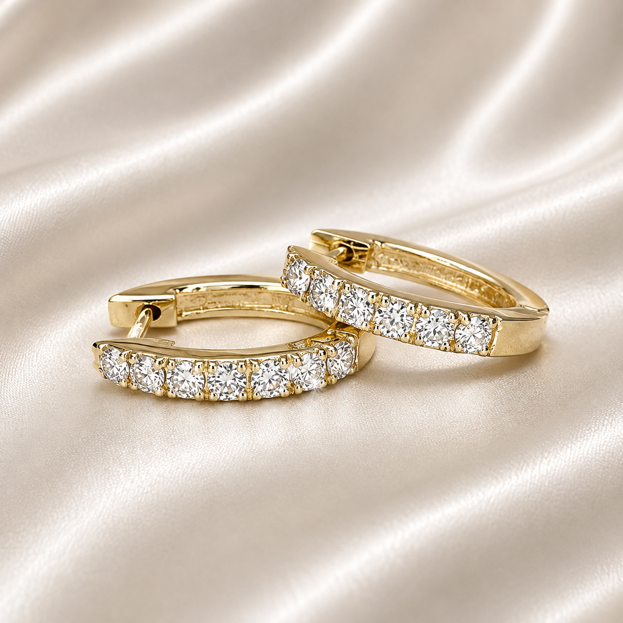 Lab grown diamond earrings, diamond huggies earrings, diamond hoop earring, 14k solid gold huggies, small hoop unisex minimal earring