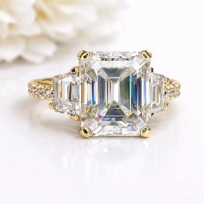 Emerald Cut Moissanite Engagement Ring, Emerald Cut With Trapezoids Moissanite Wedding Ring, 14k White Gold Moissanite Cluster Ring    #7102