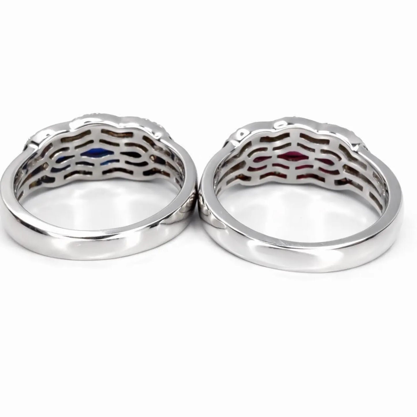 1.26 CTW 3 Stone Oval Ruby or Blue Sapphire East West Ring 14K Solid Gold, Vintage Style Ruby Anniversary Band, Lab Grown Diamonds #8932