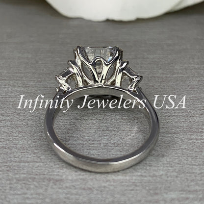 Emerald Cut Engagement Ring, Emerald Cut 3 Stone Moissanite  Ring, Emerald Cut Moissanite Engagement Ring,  Certified Moissanite Ring, #6185