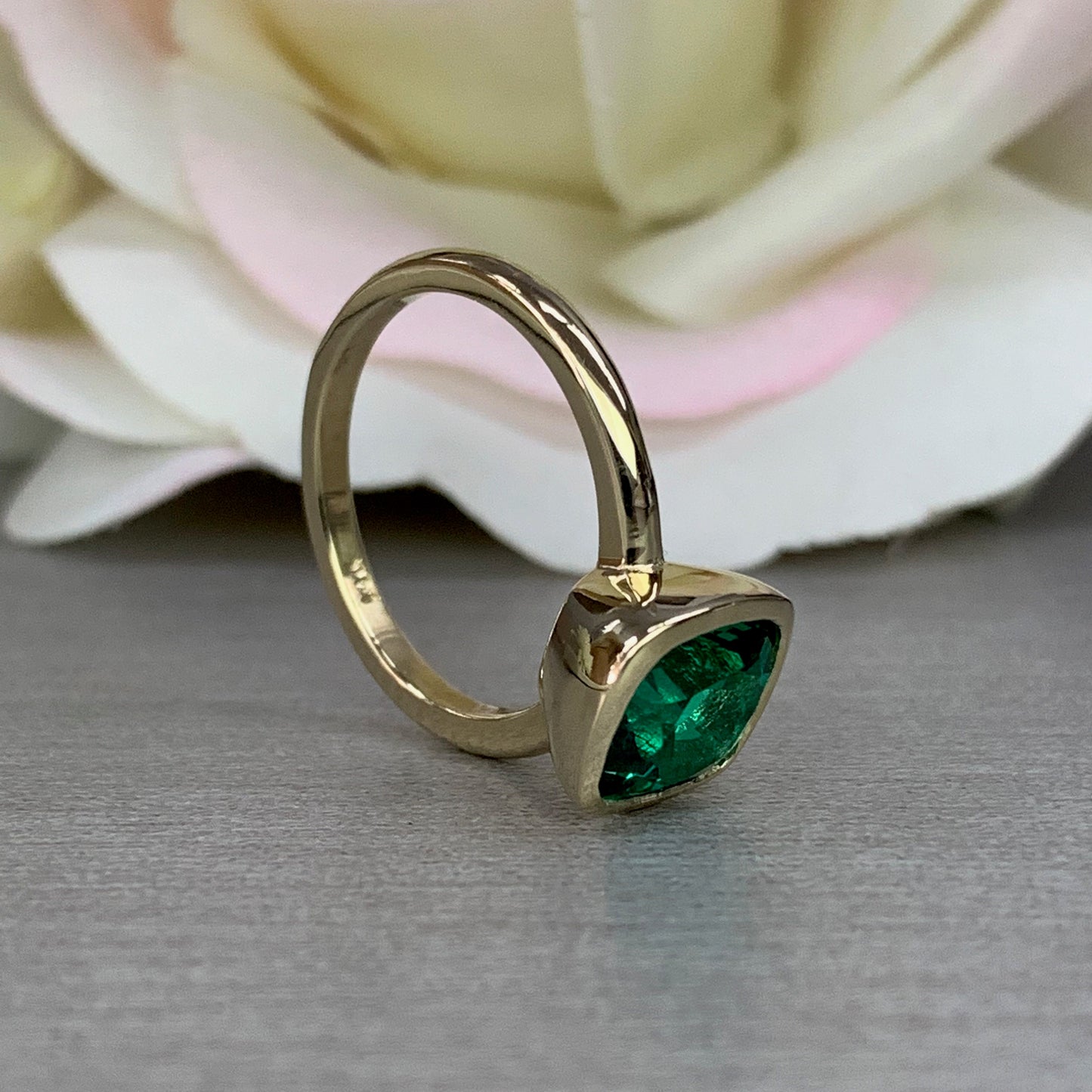 Cushion Shaped Emerald Engagement Ring 14K Yellow gold Bezel Set for Ladies, Emerald Green Cushion Ring, Simple Emerald Ring Art Deco, #6370