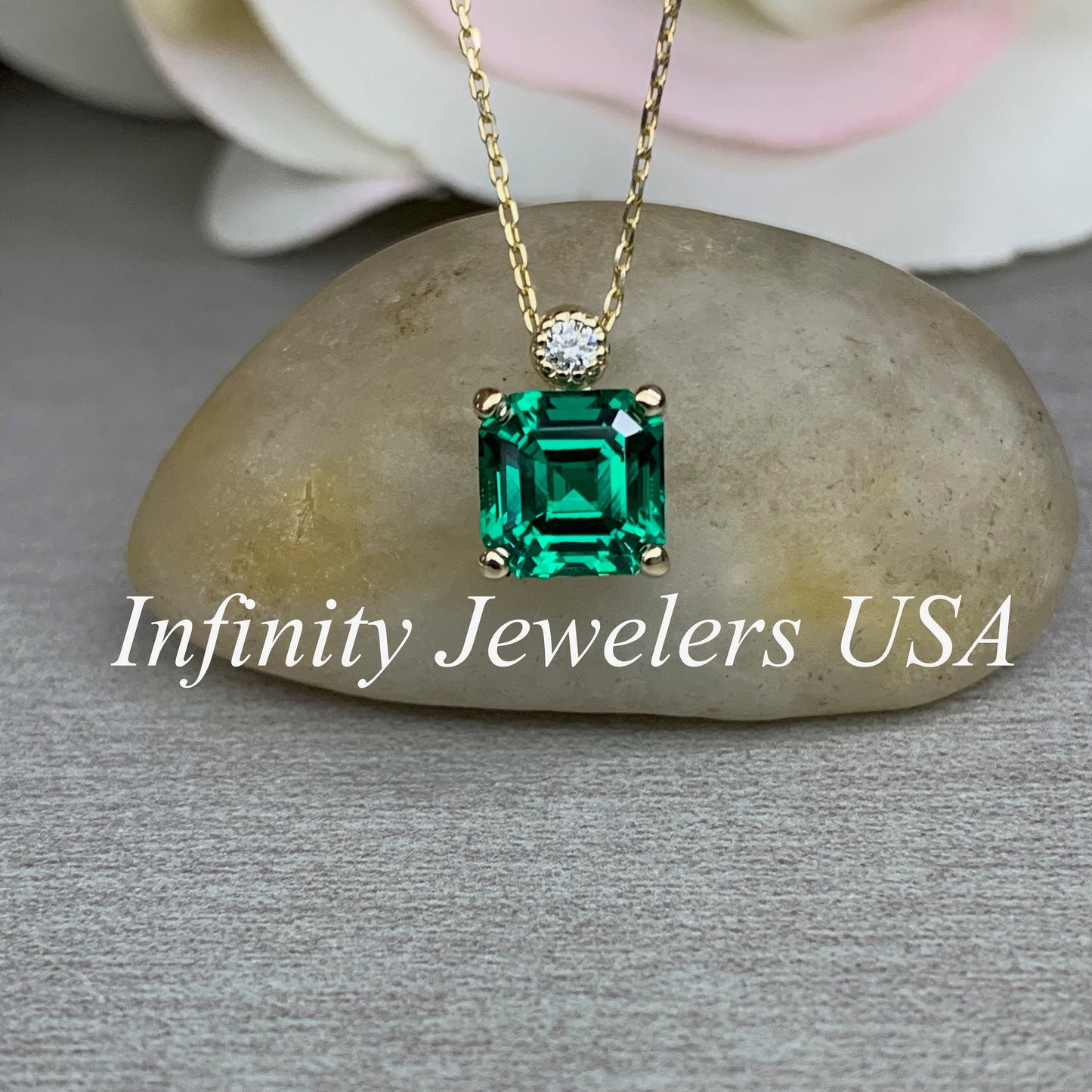 Asscher Cut Green Emerald Pendant Anniversary Gift , Emerald and Diamond Necklace For Ladies, Asscher Cut Emerald 14k Gold Necklace