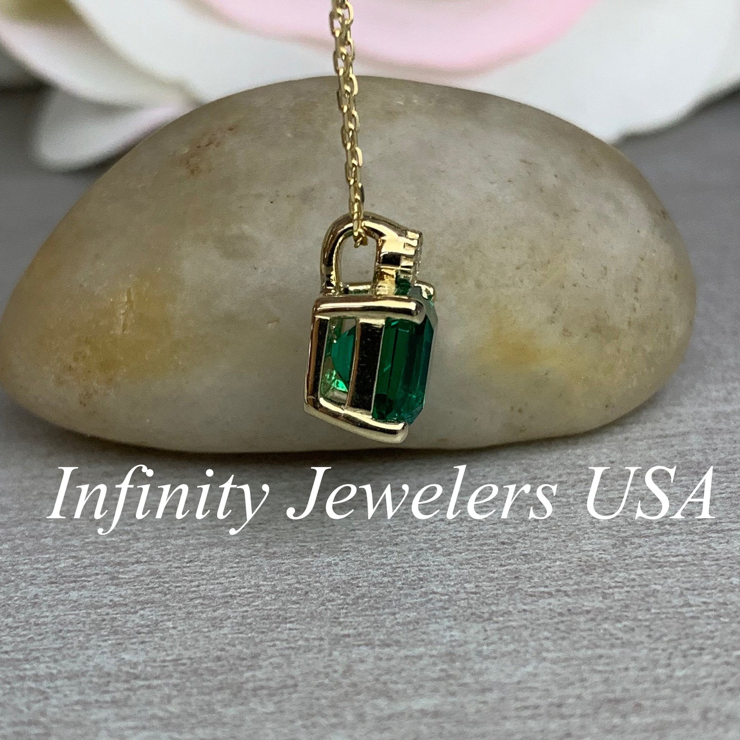 Asscher Cut Green Emerald Pendant Anniversary Gift , Emerald and Diamond Necklace For Ladies, Asscher Cut Emerald 14k Gold Necklace