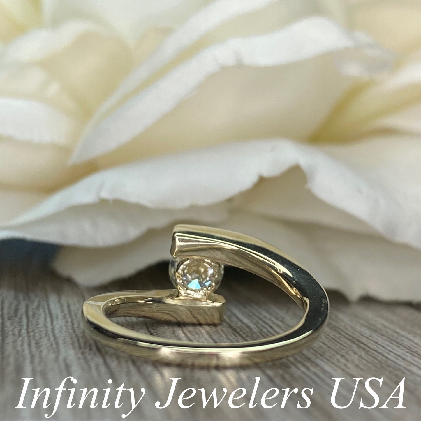Round Solitaire Diamond Engagement Ring, Ladies Unique Diamond Solitaire Wedding Ring, 14k Yellow Gold Round Brilliant Diamond Ring    #7096