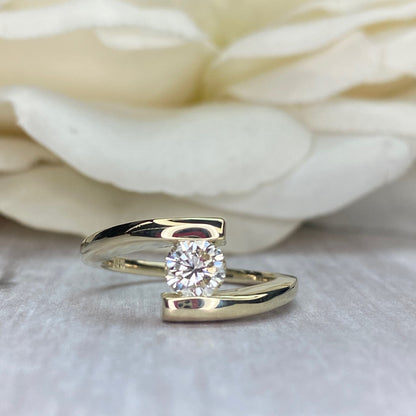 Round Solitaire Diamond Engagement Ring, Ladies Unique Diamond Solitaire Wedding Ring, 14k Yellow Gold Round Brilliant Diamond Ring    #7096