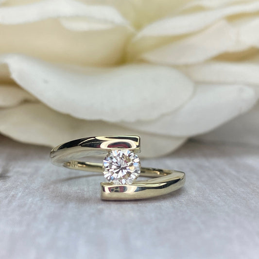 Round Solitaire Diamond Engagement Ring, Ladies Unique Diamond Solitaire Wedding Ring, 14k Yellow Gold Round Brilliant Diamond Ring    #7096