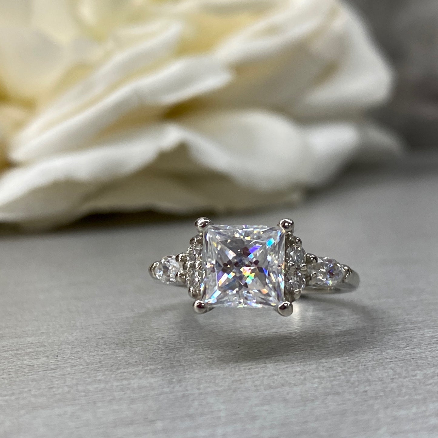 Princess Cut Moissanite Engagement Ring, 14k Gold Princess Cut And Marquise Moissanite Wedding Ring, Round Cluster Moissanite Ring     #7147