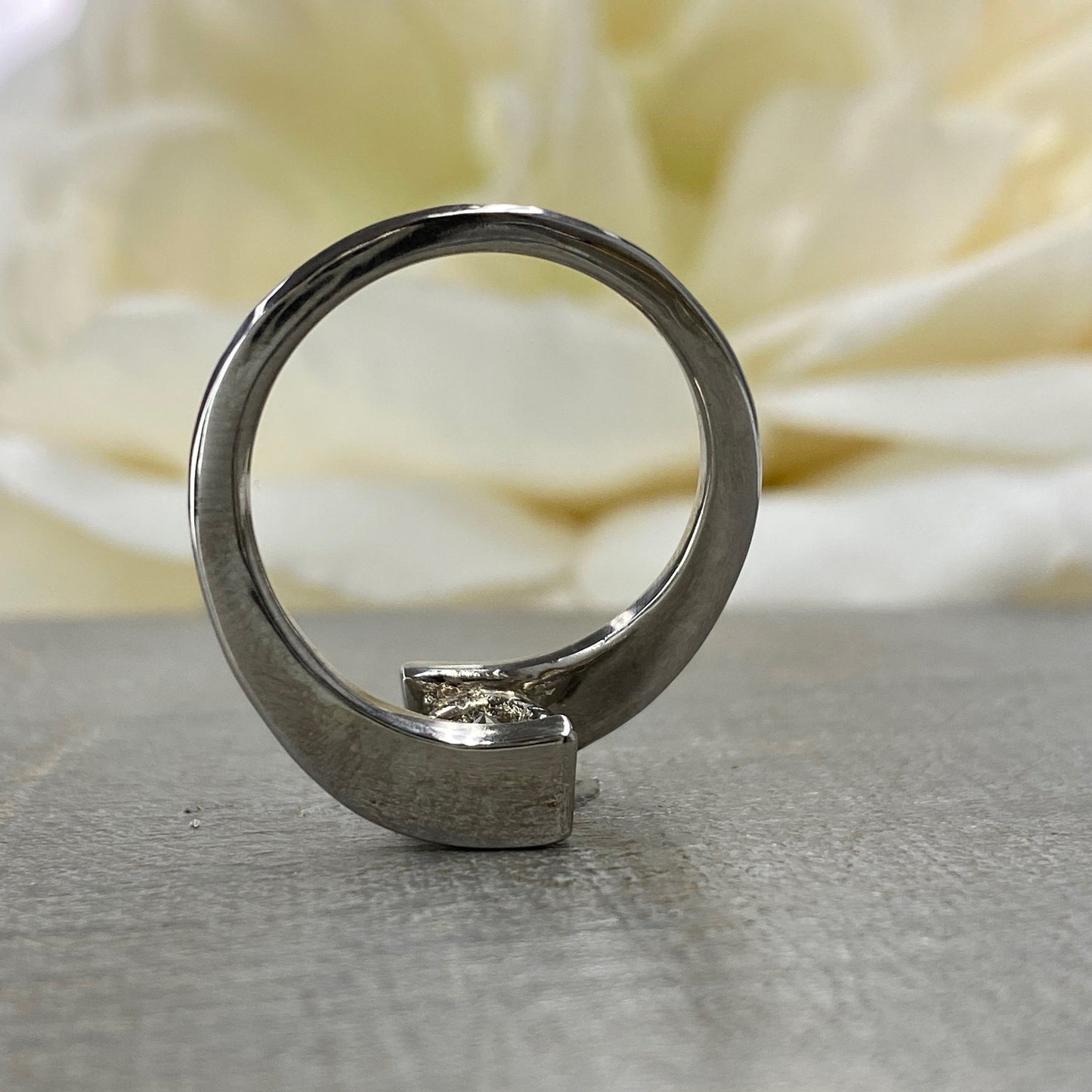Round Solitaire Moissanite Engagement Ring, 1.00ctw Ladies Unique Moissanite Solitaire Wedding Ring, 14k Gold Round Moissanite Ring    #7098