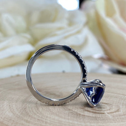 Blue sapphire and diamond ring 14k solid gold, Blue sapphire engagement ring with natural diamond accents, sapphire solitaire wedding