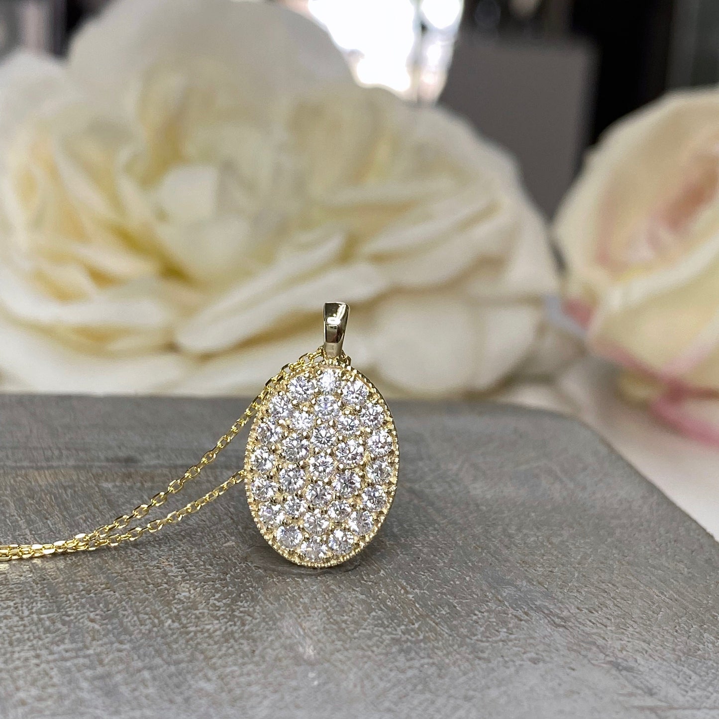 14k Gold Pave Moissanite North-South Oval Disc Necklace High Quality Moissanites for Women, Oval Cluster Moissanite Pendant Necklace