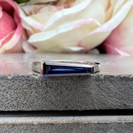 Blue Sapphire Dainty Baguette Stacking Ring,  Gold Minimalist Ring, Simple Sapphire Ring, 14K Thin Ring, Delicate Ring Gift for Her