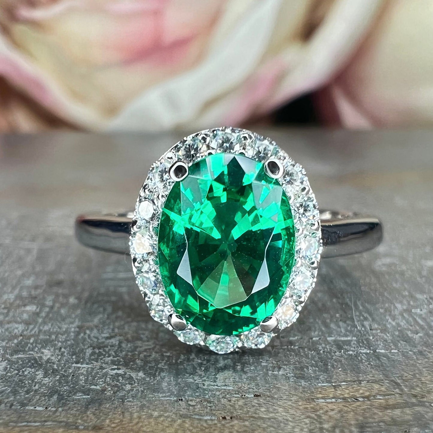 Green emerald ring 14k white/yellow gold, Oval cut green emerald engagement ring, Vintage green emerald and moissanite diamond rings,  #7594