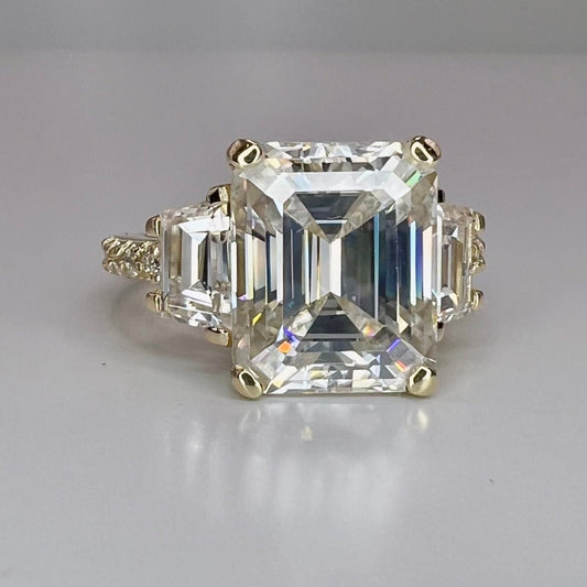 Emerald Cut Moissanite Engagement Ring, Emerald Cut With Trapezoids Moissanite Wedding Ring, 14k White Gold Moissanite Cluster Ring    #7102