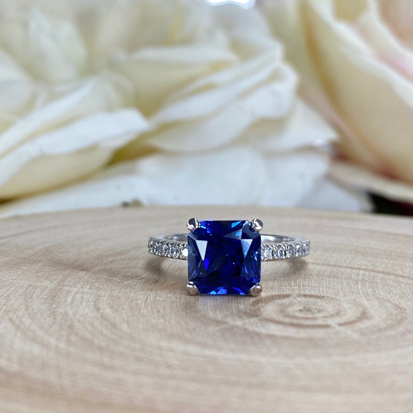 Blue sapphire and diamond ring 14k solid gold, Blue sapphire engagement ring with natural diamond accents, sapphire solitaire wedding
