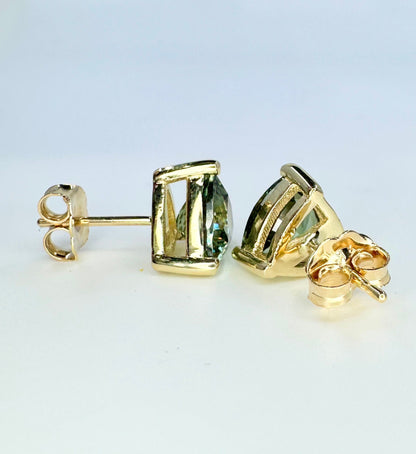 Trillion Shape Olive green sapphire 14K Gold  Stud Earrings, Triangle Shape Stud Earrings Unisex Holiday Earrings Simple Stud Earrings #7240