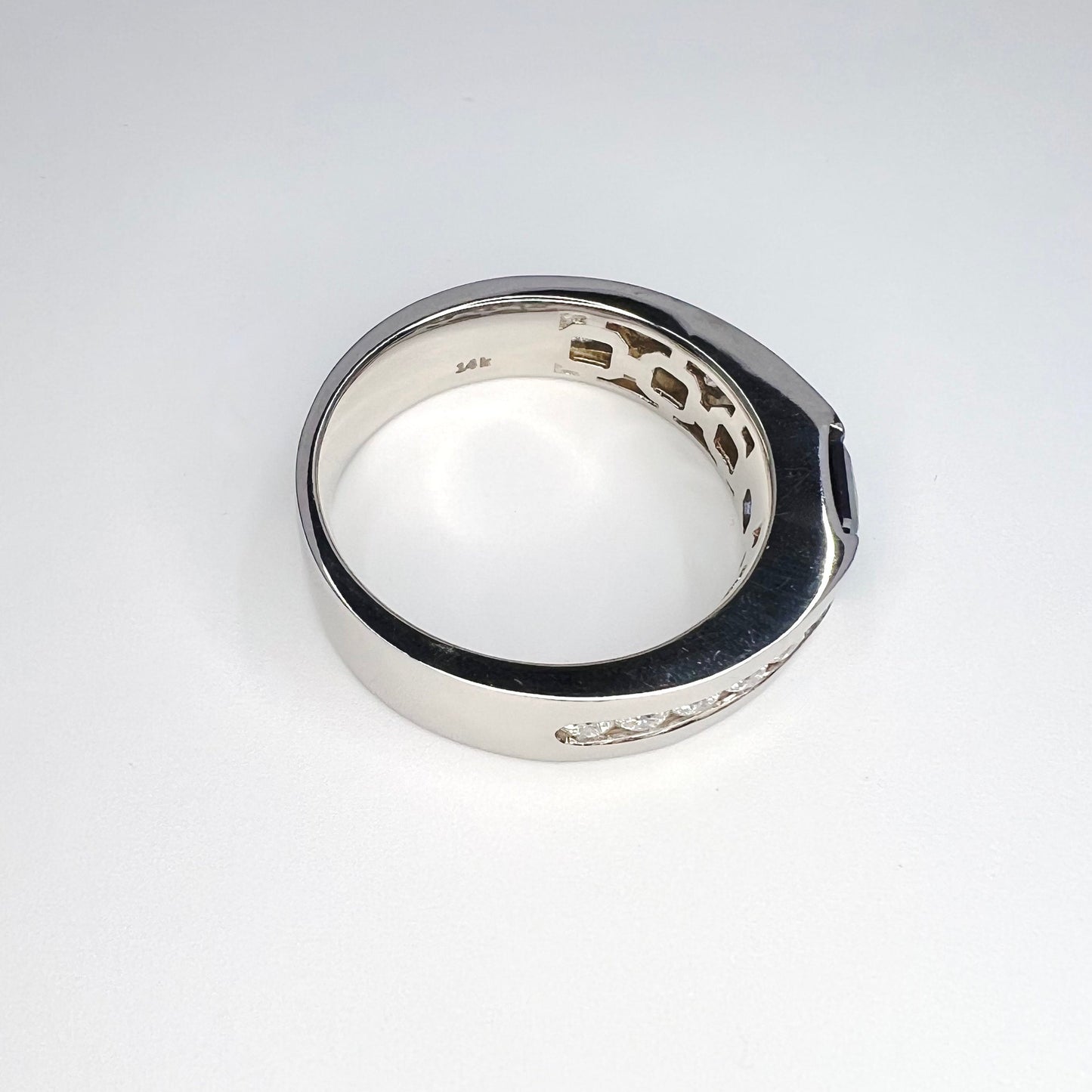 Mens Blue Sapphire Diamond Wedding Band 14K White Gold, Mens diamond band, Mens Pinky Ring, Mans Gold wedding band, Blue Sapphire Ring #8113