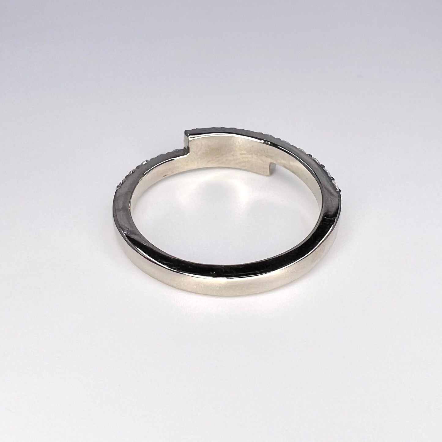 Black Diamond Stacking Band 14K Solid Gold, Bypass Diamond Ring, Black Diamond Band, Dainty Diamond Wedding Band, Diamond Ring Women